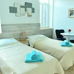 En-Suite Rose On Rokova Street - 5 Min Walk To The Old Town Of Split